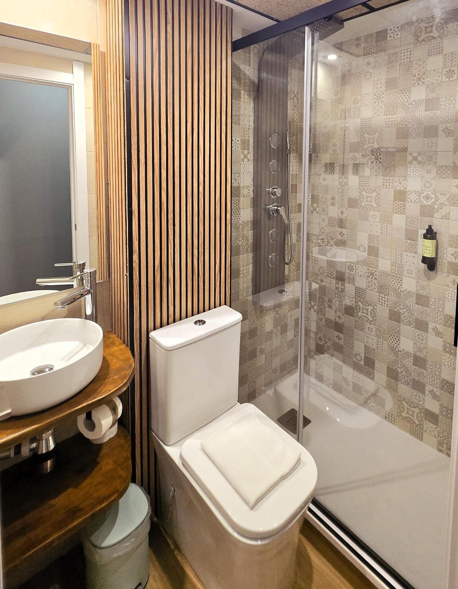 Luxury Green Hostal Madrid Gran Via المظهر الخارجي الصورة